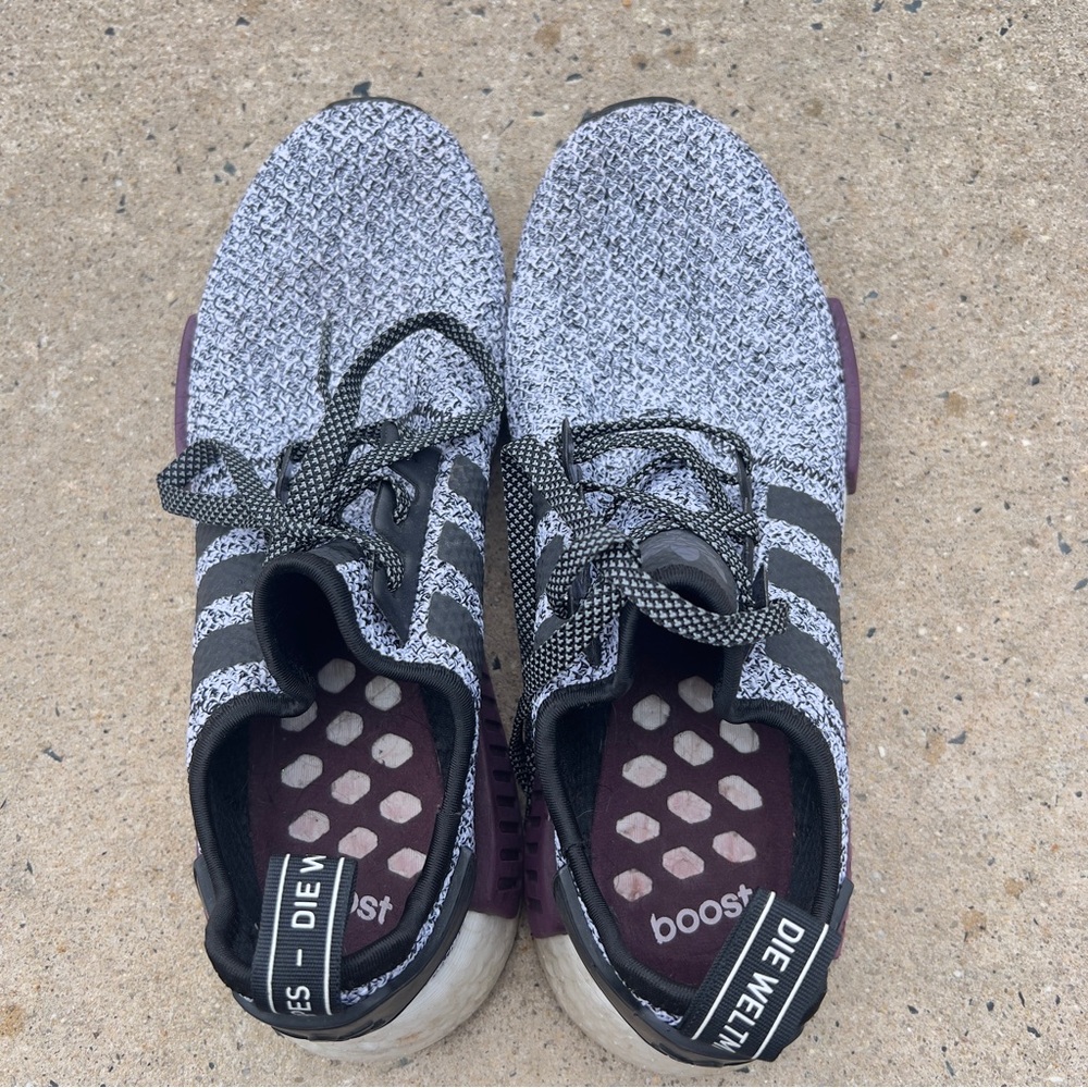 Men’s Champs Sports x NMD_R1 'Champs' | 10.5 - Picture 9 of 10